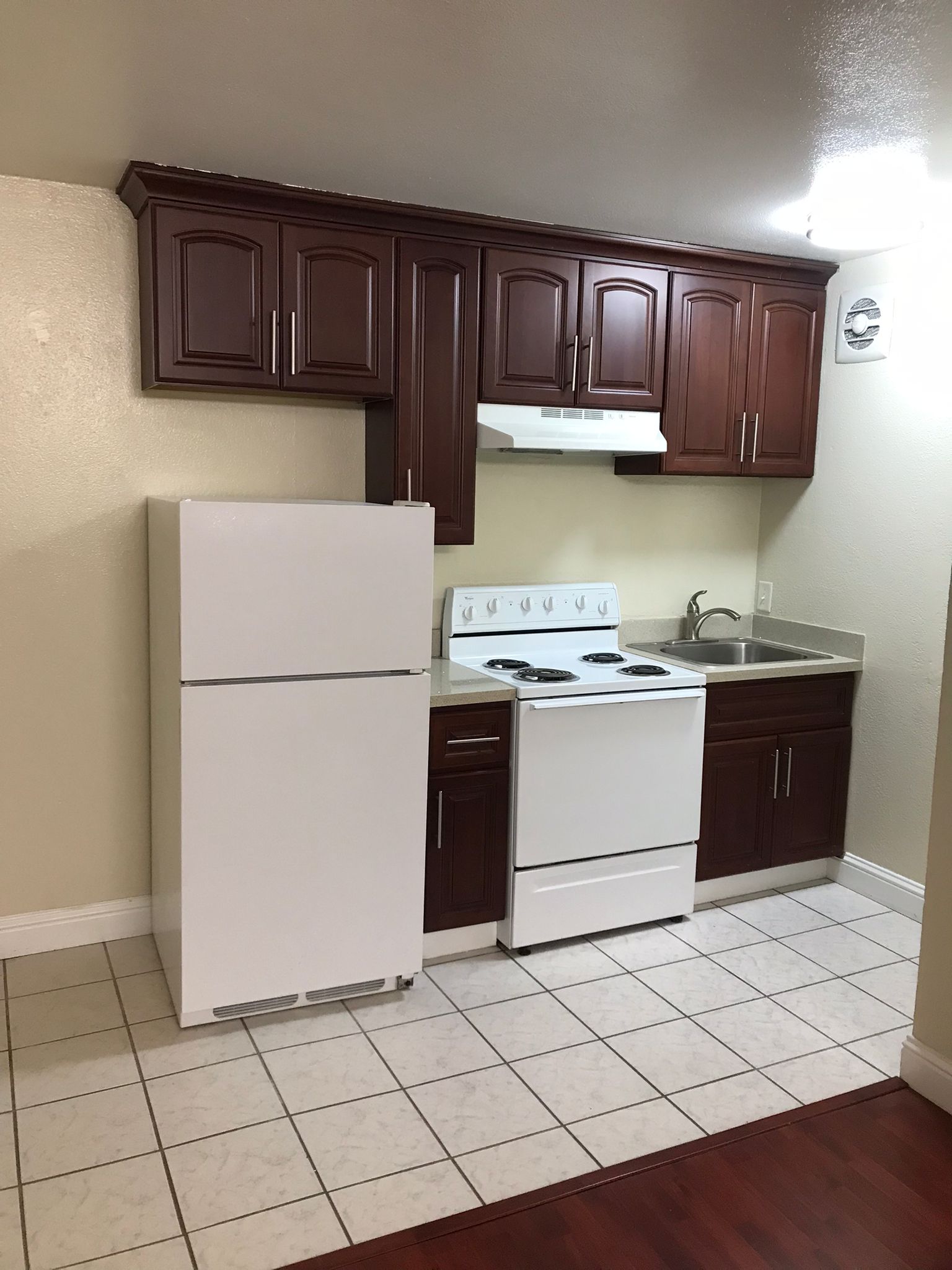 1931 Dwight Way - 10