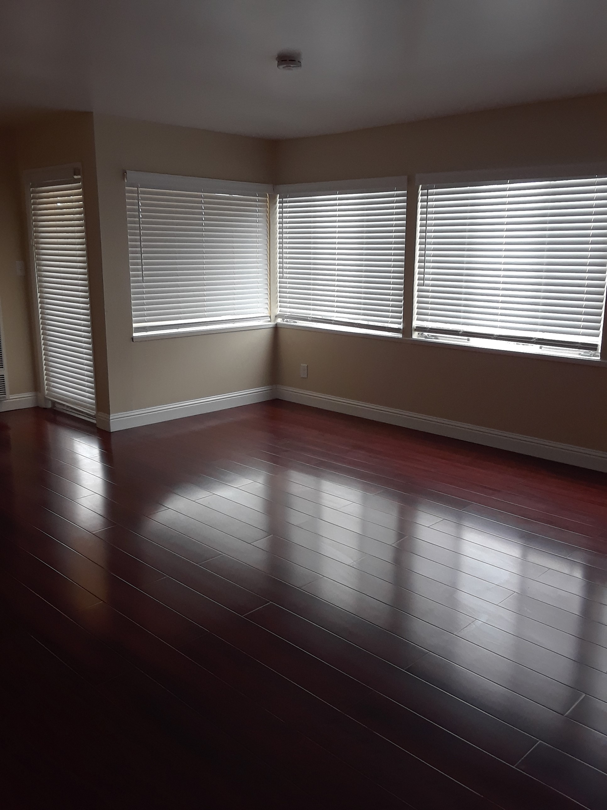 2637 Regent St - 101