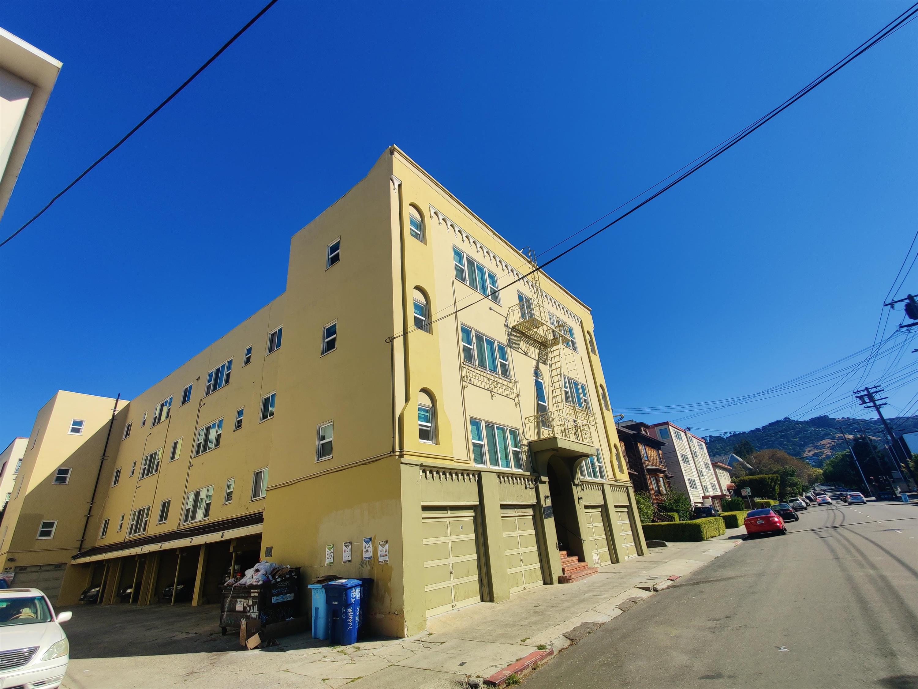 2321 Dwight Way - 105