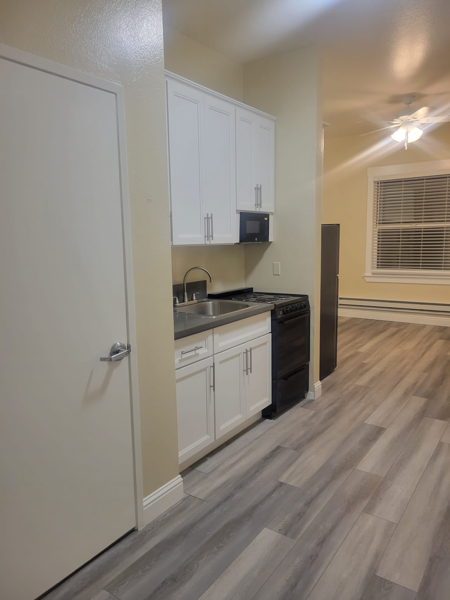 2070 University Ave - Unit 108