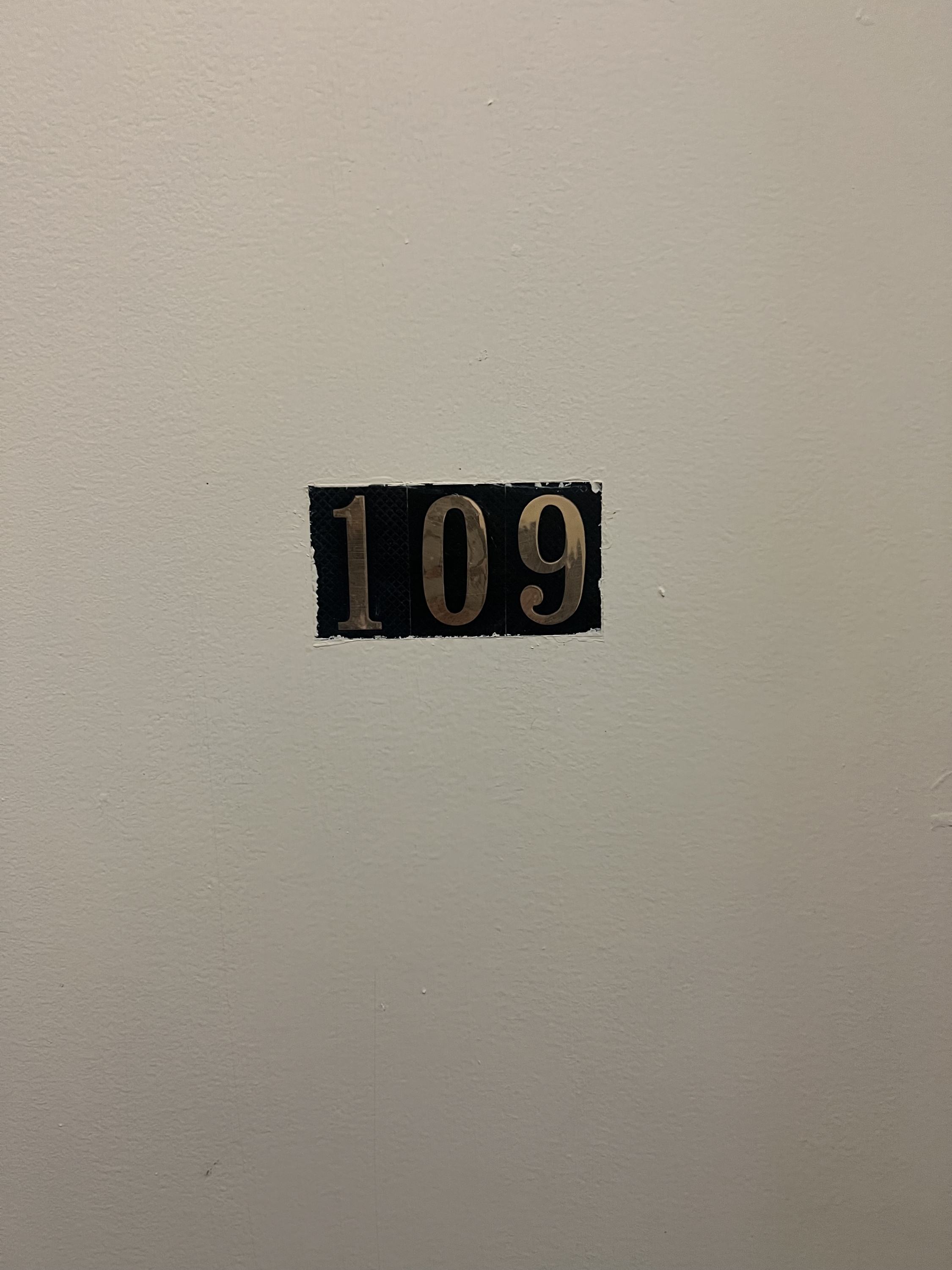 2070 University Avenue, 109