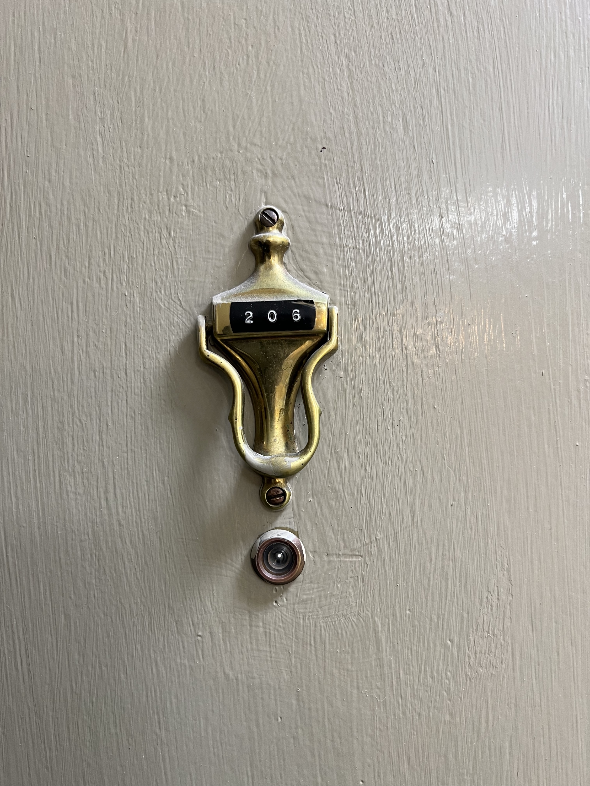 2230 Dwight Way, 206